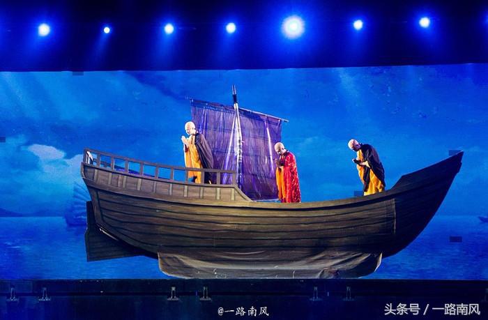 三亚千古情快闪游客抢镜视频,三亚千古情秀