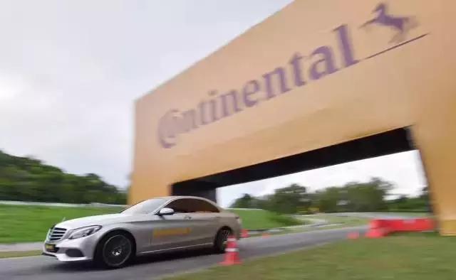 九代本田思域2.0s零百加速,十代本田思域1.5t涡轮