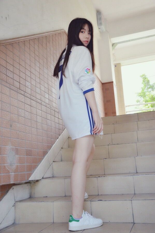 为哈梅斯送上帅气画像的小迷妹Alvin