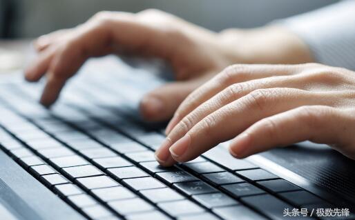 少女心爆棚的机械键盘,骚气的机械键盘