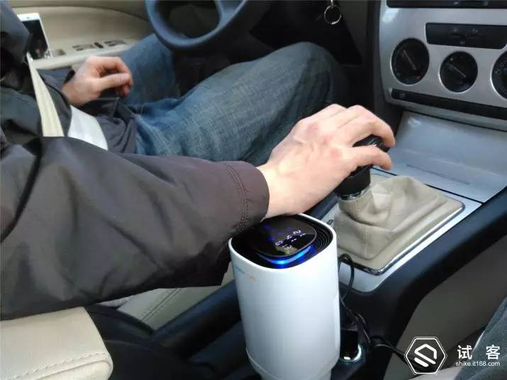 试用报告赶走乌烟瘴气，只需一个手势：easycaresmart2车载/桌面智能空气净化器