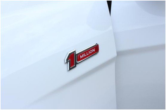 2017帝豪手动百万向上版说明书,吉利帝豪百万款向上版怎么看油耗