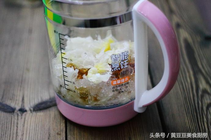 女人最适宜喝的7款养颜美容汤,女人要想皮肤好应喝什么茶