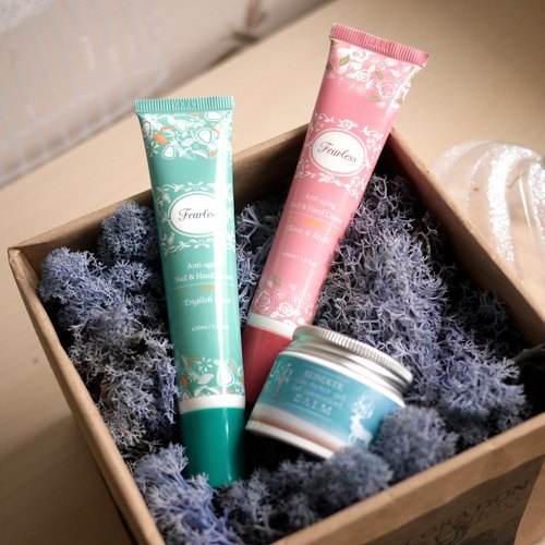 干得像枯树枝的手谁要牵啊？让护手霜拯救你吧