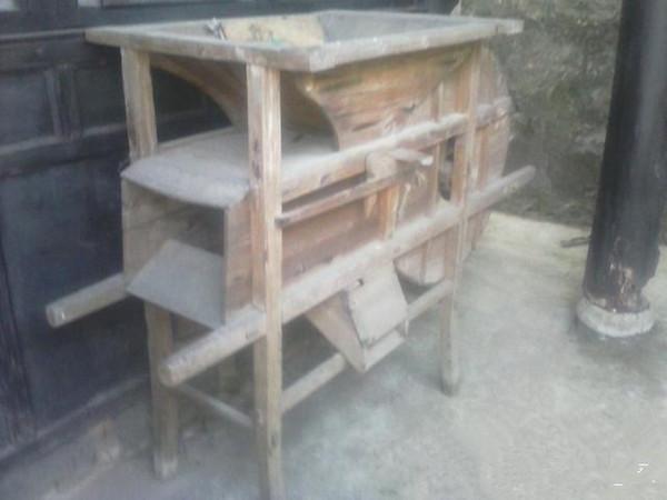 我送了条烟给老板为什么隔天就把我开了