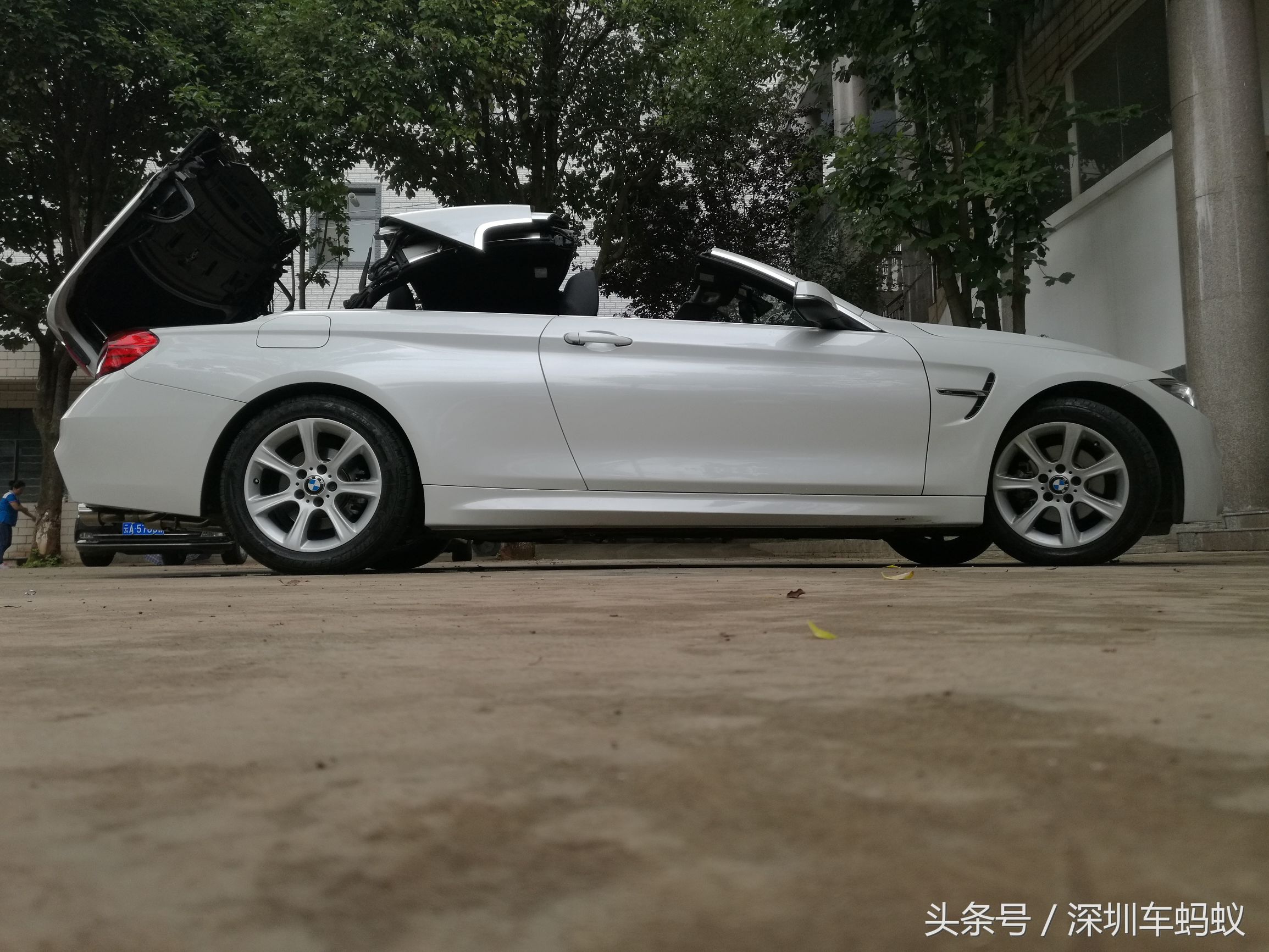 宝马4系敞篷改装街拍,新款宝马4系敞篷升级m4前脸
