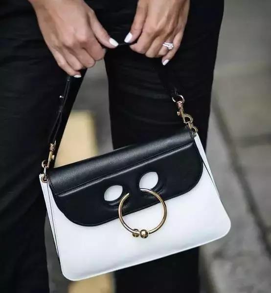 求老板涨工资每月三千多,求老板涨薪