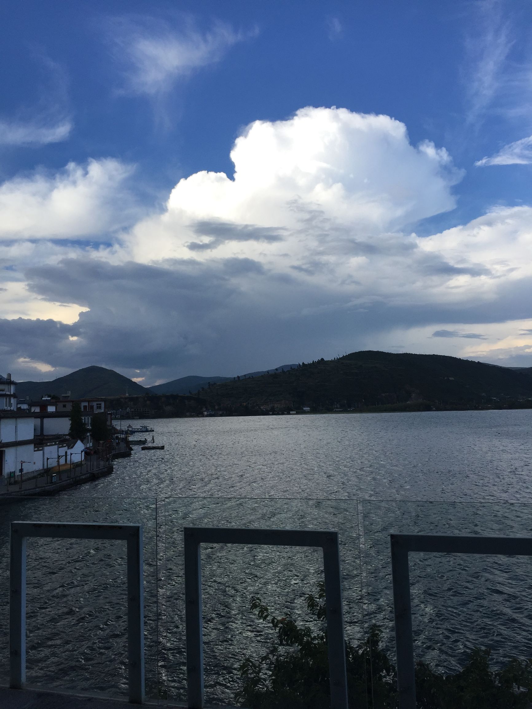 这个国庆长假，难忘大理洱海小岛上那个农家小倌的炖鸡汤