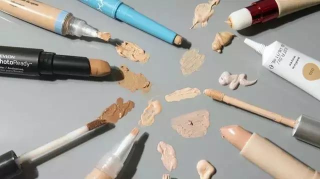 化妆很重要后期p图很重要,化妆和p图总要会一招