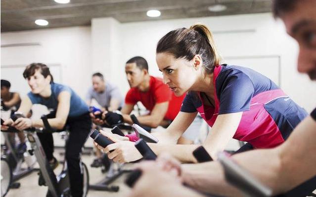 动感单车20分钟燃脂教程,动感单车燃脂还是爬坡