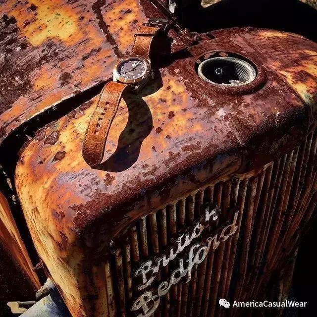 高颜值复古军事风腕表,英伦风轻奢腕表