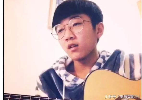 他无人问津却坚持理想，最终在选秀节目中大放异彩