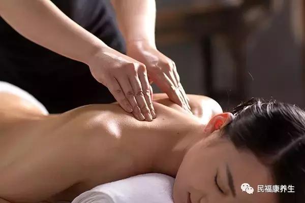 肩膀酸痛怎么回事有啥办法,肩膀酸痛三大原因一招教你缓解