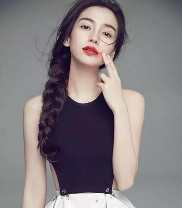 最火的马尾辫扎法教程你学会了吗,夏季简单蓬松马尾辫的扎法