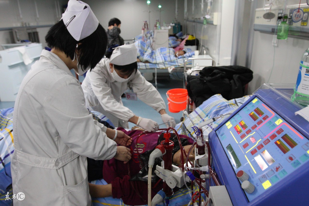 90%苦巧克力糖尿病人能吃吗,100%纯黑巧克力糖尿病人能吃吗