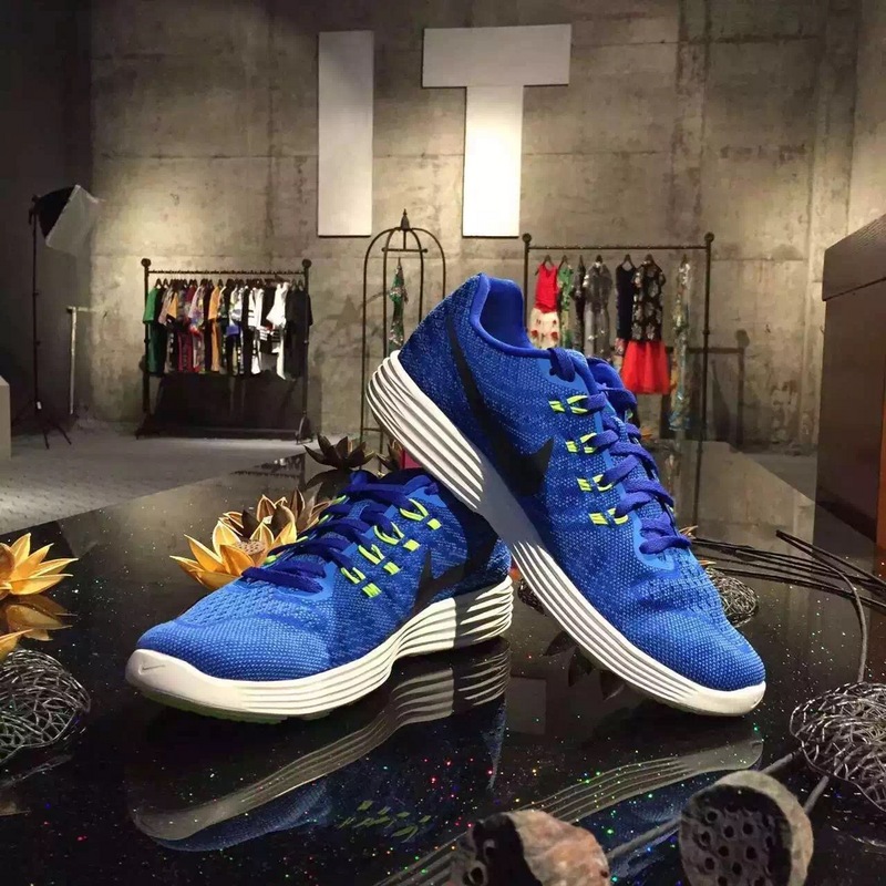 nike登月跑鞋适合跑步吗,nike登月鞋适合夏天穿吗