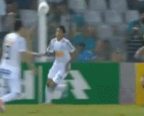 足球过人实用技巧马赛回旋,99.9%的人防不住的篮球过人