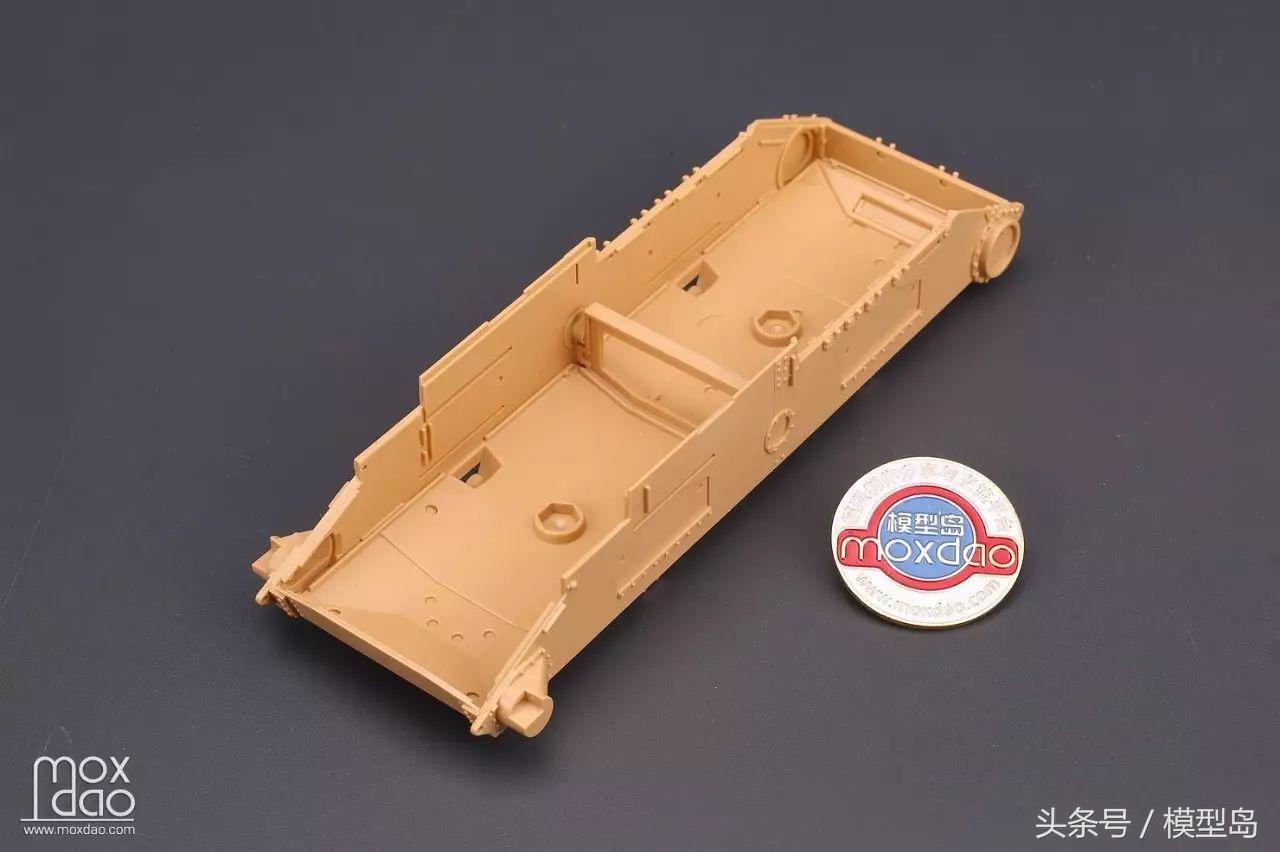 田宫新品35352圣瓦伦丁战车|板件评测