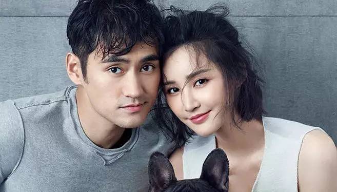 看“二姐”张歆艺如何俘获男神，幸福甜蜜狂“虐狗”