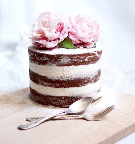 低脂裸蛋糕款式,裸蛋糕和普通蛋糕视觉对比