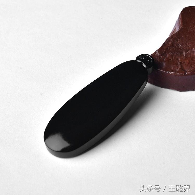 碧玉青色和绿色的区别,青白玉和玉髓的区别