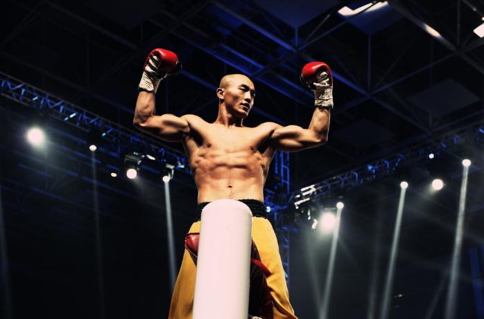 当代李小龙评价成龙,李小龙武僧一龙