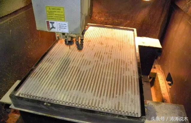 电木茶台是怎么制作的,实木枯木茶台