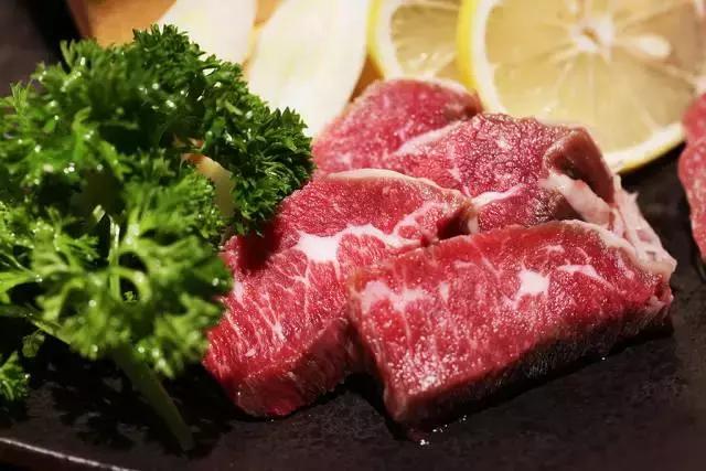 伊势丹楼下烤肉,爱和牛寿喜烧自助伊势丹