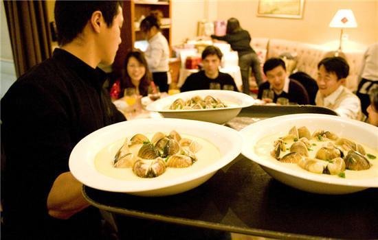 菲佣创造产值,菲佣每年从香港赚多少外汇