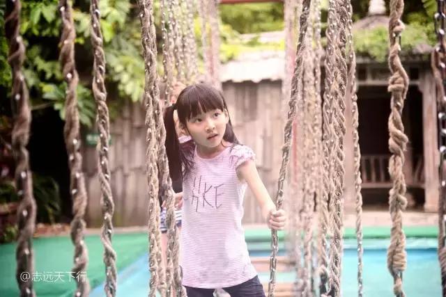 最美的女童海南,最美的小女生去游乐场玩