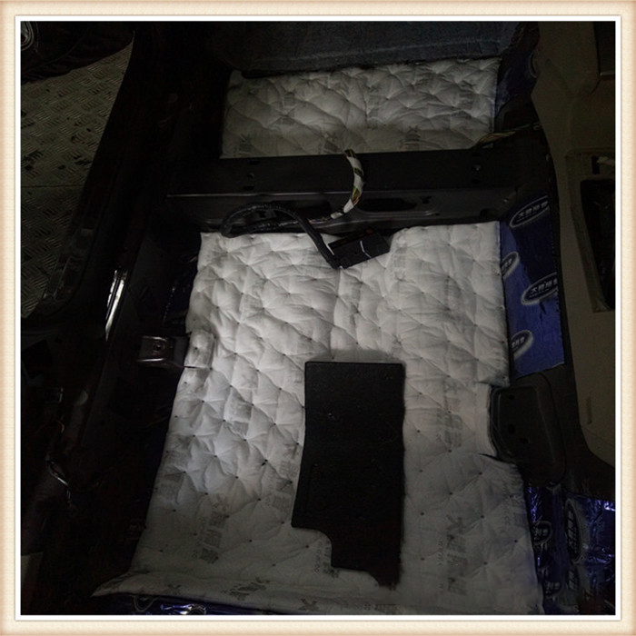 福特福克斯隔音板拆卸教程,福克斯换隔音棉和止震板