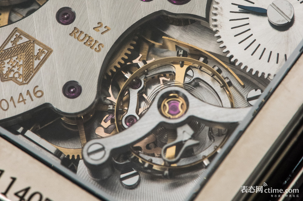 怎么鉴定阿玛尼满天星手表的真假,如何鉴定华为gt2手表是不是正品