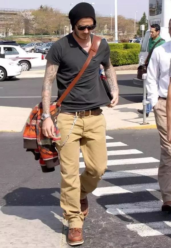 秋冬必入的马丁靴,秋冬季节少不了一双马丁靴