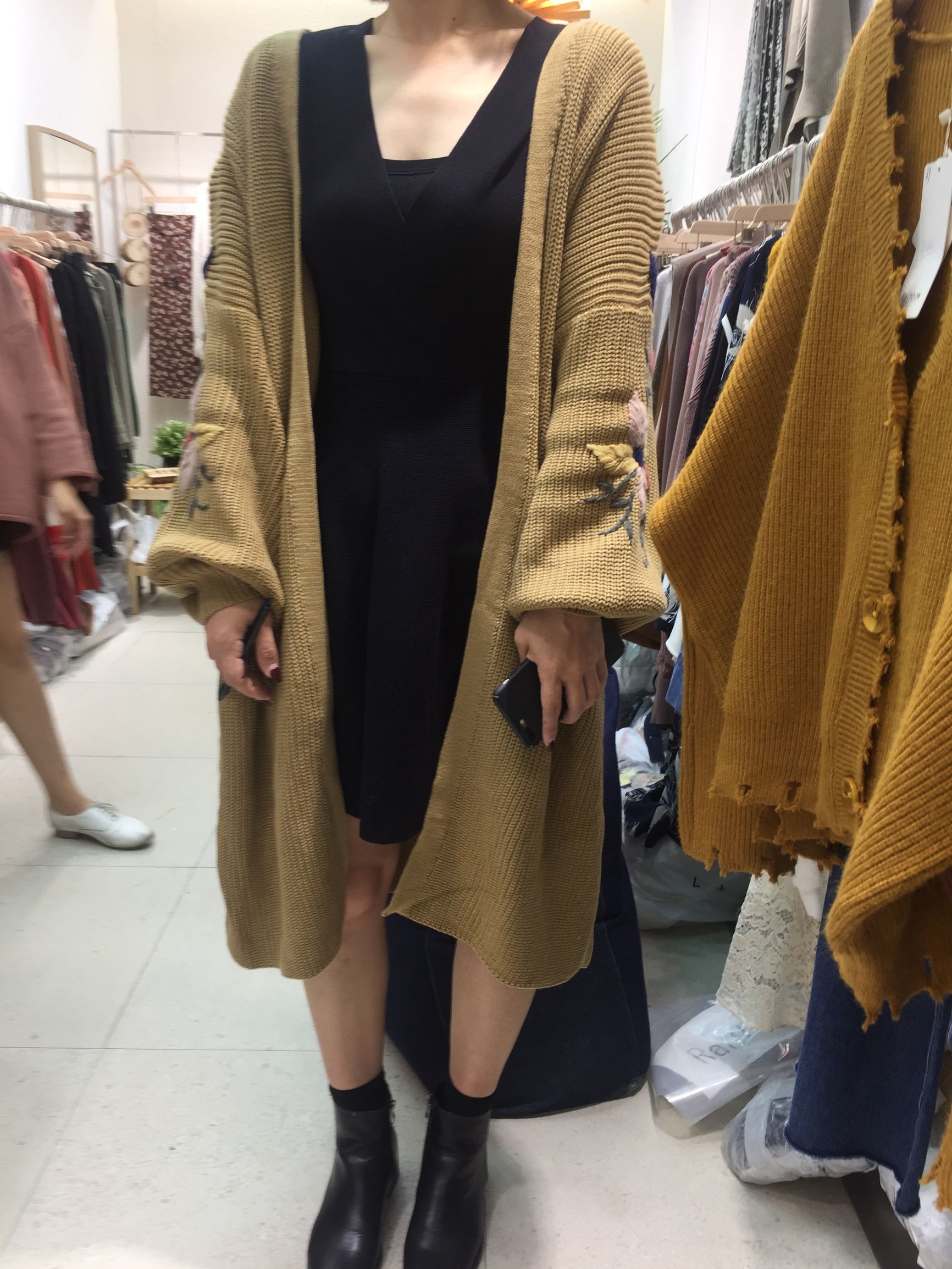 十三行服装批发年底大清仓,十三行服装批发视频