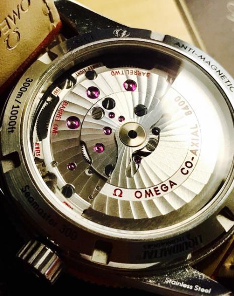 欧米茄海马300夜光是永久的吗,欧米茄新海马300走时慢的原因