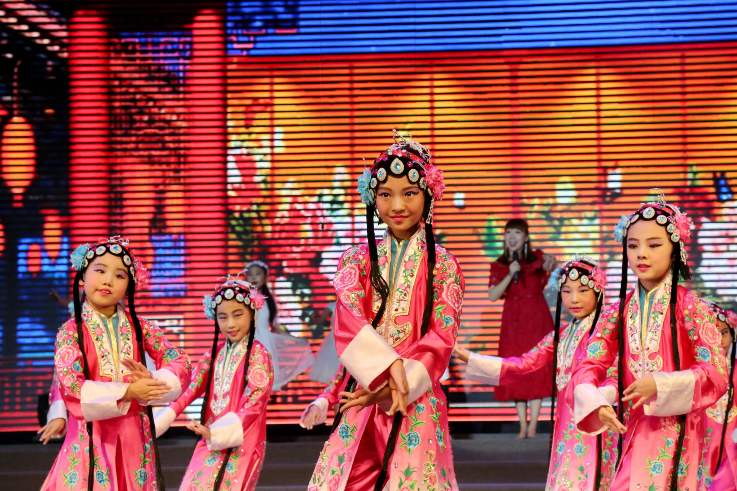 喜迎党的十九大主题活动,喜迎党十九大争做学生引路人