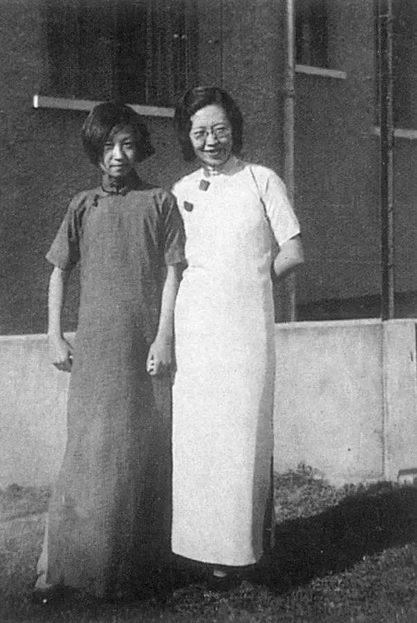 为何现在校服极土气极难看,中国丑校服