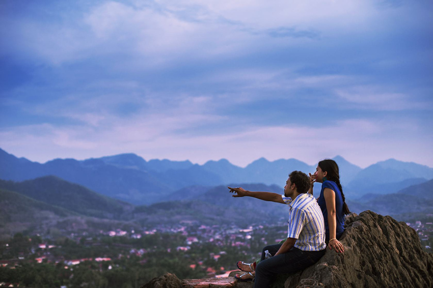 你在产房里疼的叽哩哇啦，他却拿着手机在产房外喊着“杀杀杀”