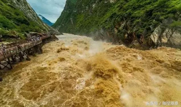 虎跳峡是云南必去之地,虎跳峡是贵州的著名峡谷吗