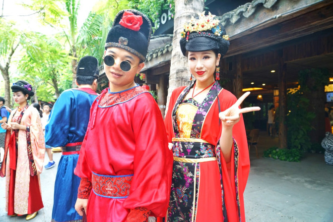 带着宝贝去旅行，遇见三亚遇见海