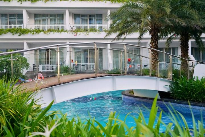 带着宝贝去旅行，遇见三亚遇见海