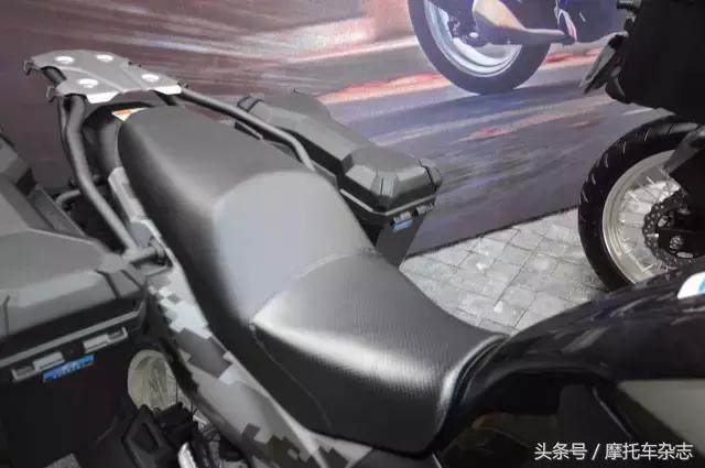 国内最便宜进口ADV来了！川崎Versys-X300售价4.75万起，但是……