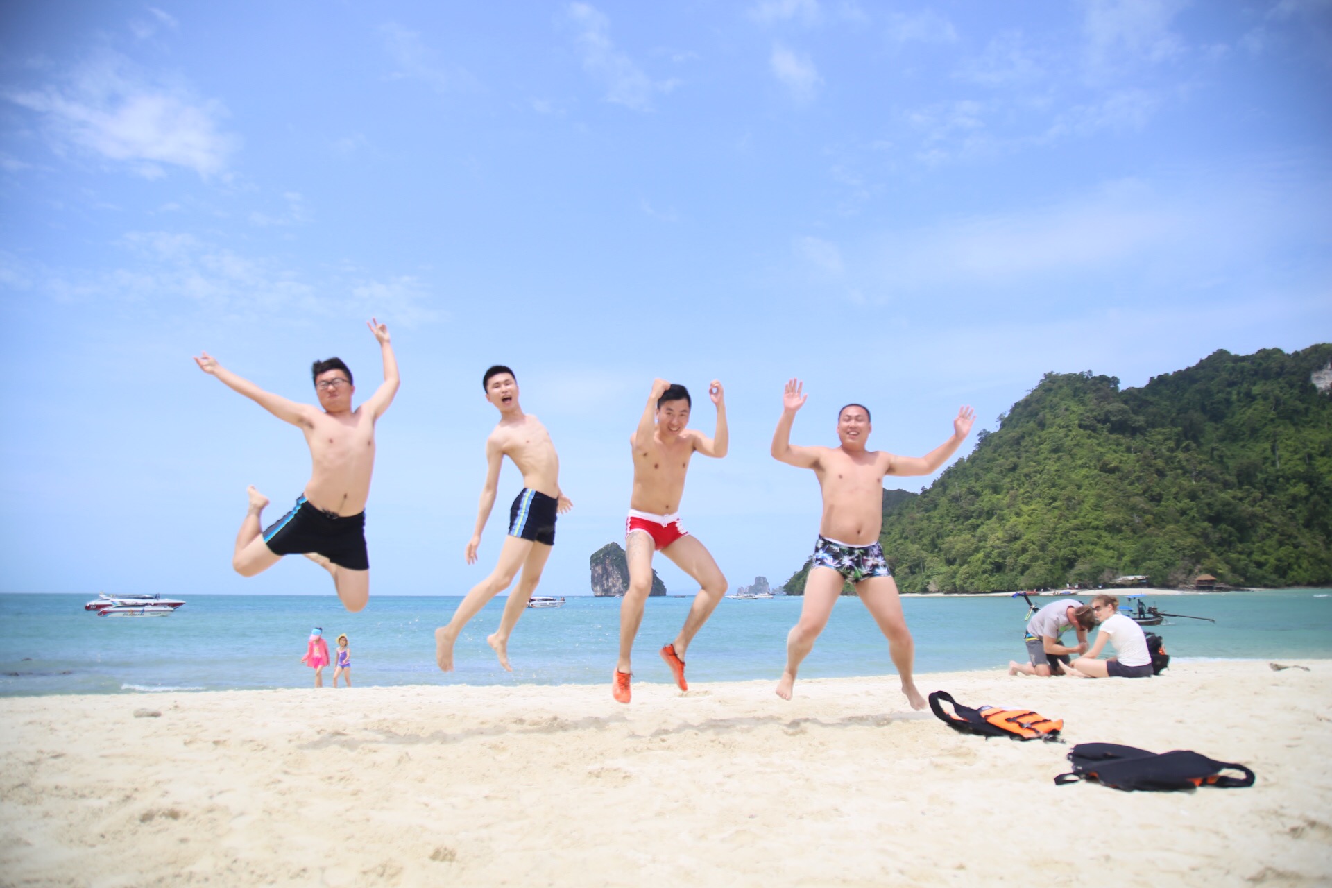 泰国旅游遇到的事情,泰国旅游必备清单和注意事项