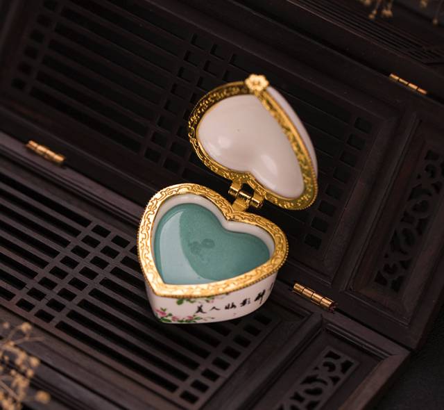 韩国美妆博主pony推荐美容仪,韩国美妆达人pony近期美照合集