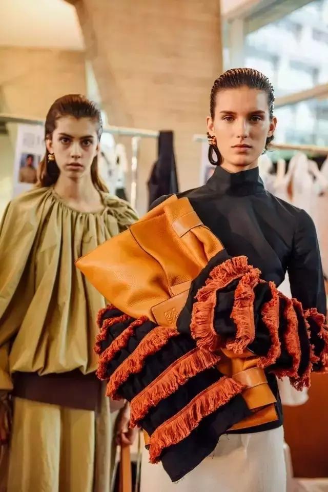 这个秋天你还好吗,这个秋天你足够努力