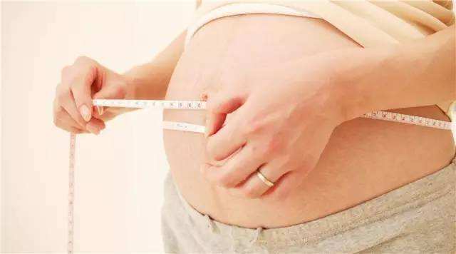 孕妇胎儿偏小为什么不能吃水果,孕中期营养不好宝宝会不会偏小