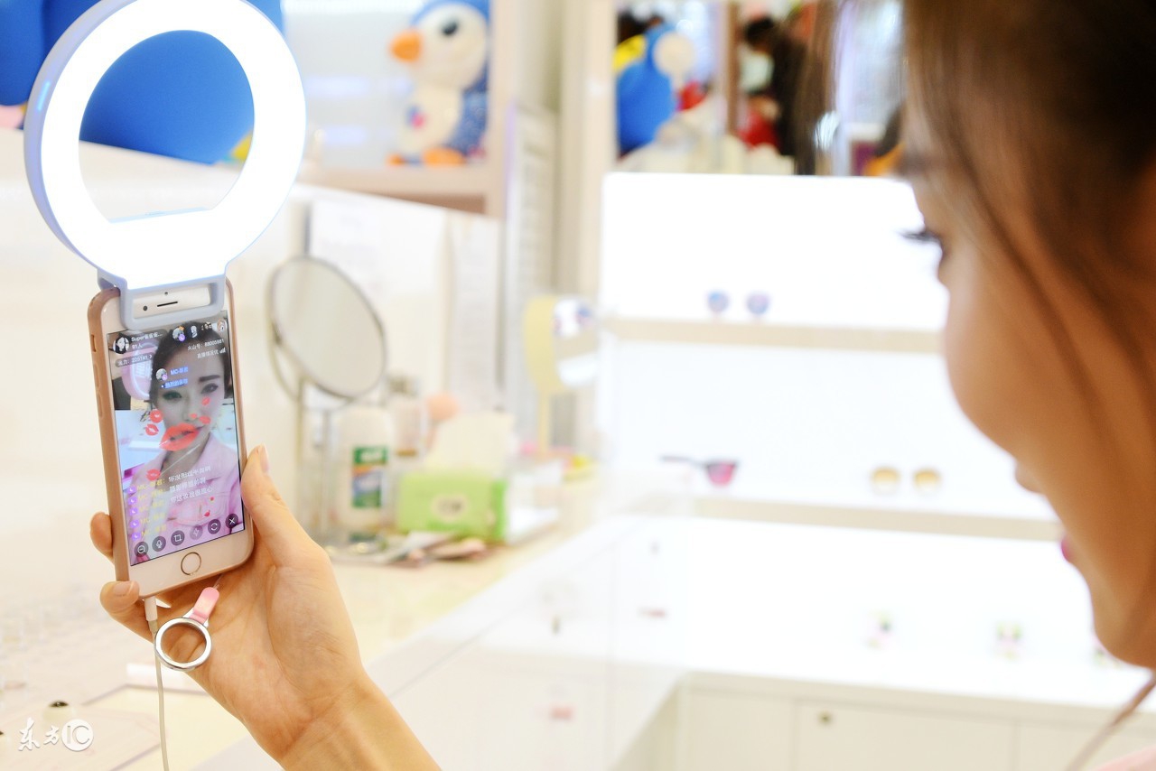 分享一个赚钱的小项目,分享一个月入大几万的赚钱项目