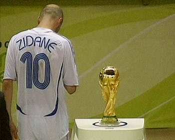 足坛21世纪十大经典进球,21世纪震惊足坛的十大史诗级逆转