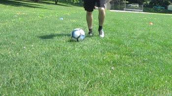 教你快速摆脱停球和转身一气呵成,哈维停球摆脱集锦