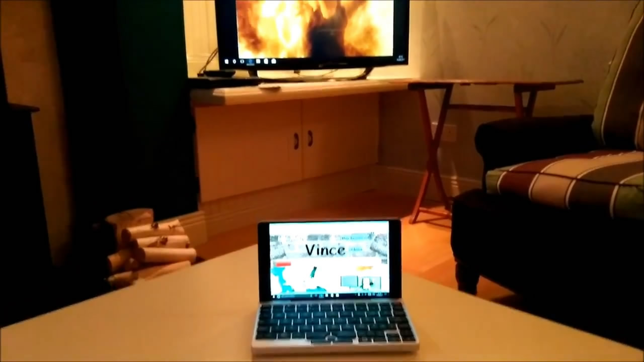 迷你口袋本+无线投影=两台电脑？一边看小米发布会，一边看苹果